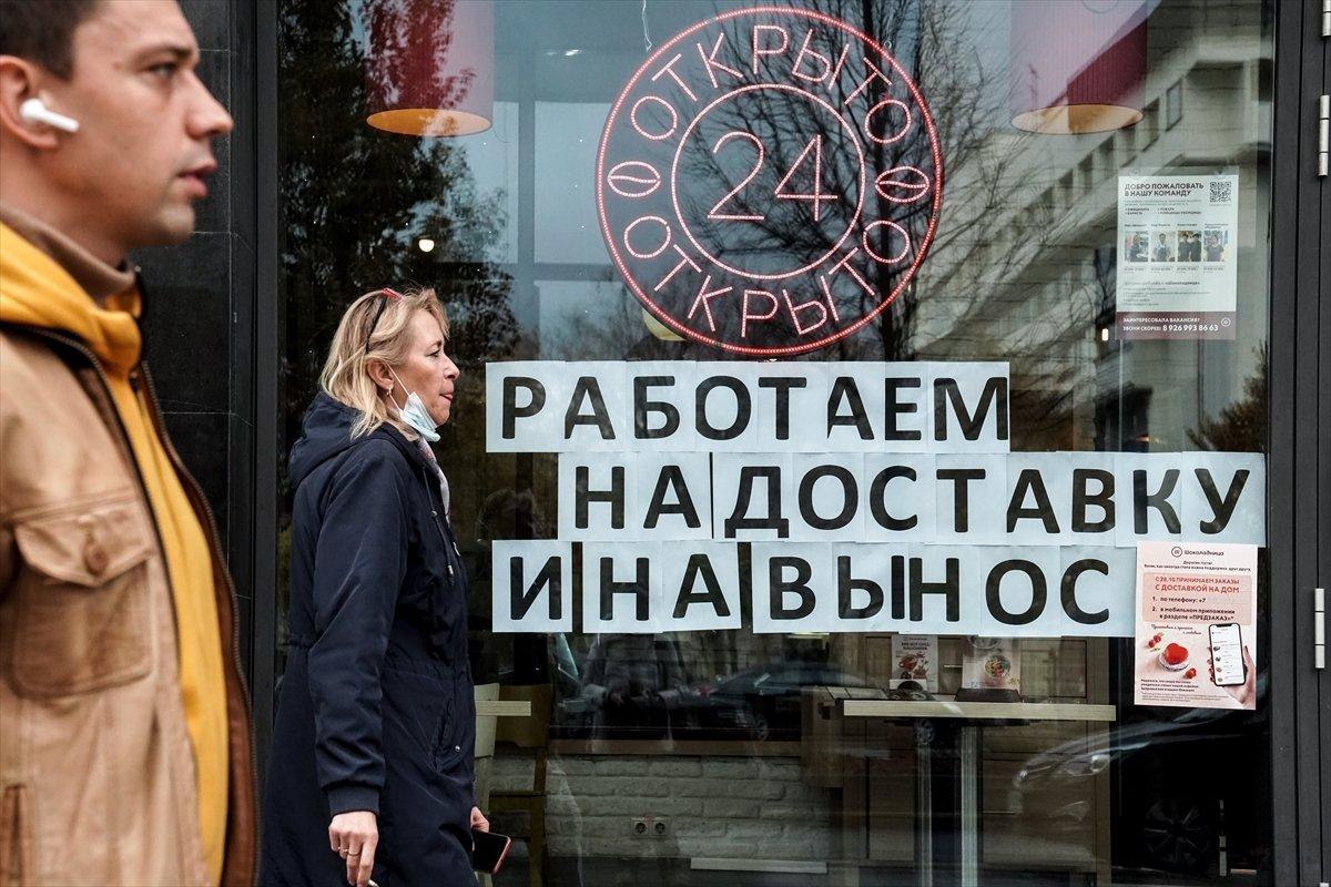 Moskova'da kısmi kapanma uygulamasına geçildi