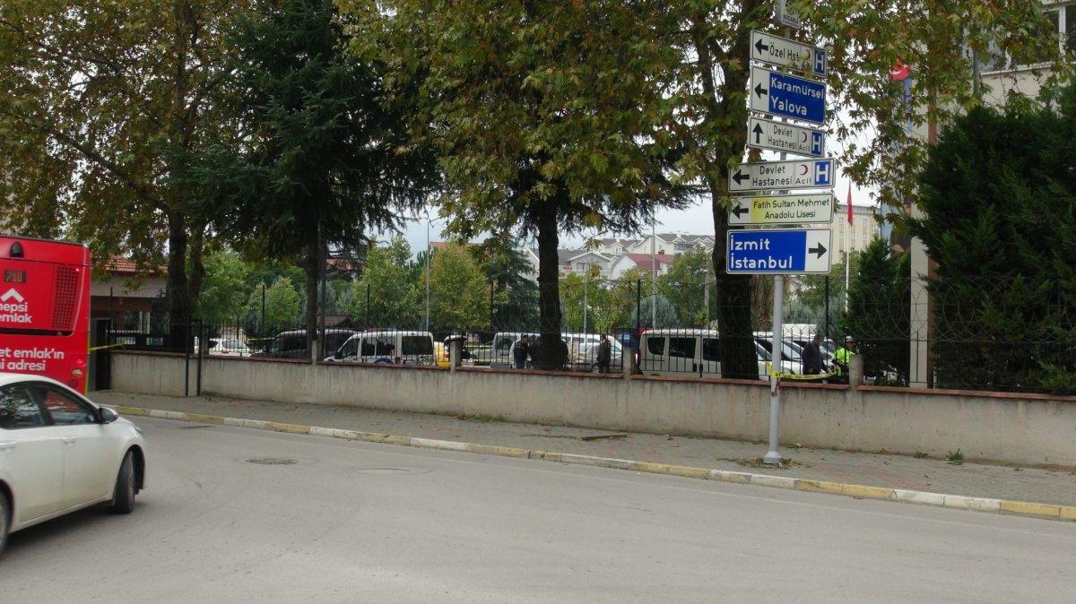 Kocaeli'de öldürdüğü sevgilisini taksiyle emniyetin bahçesine götürdü