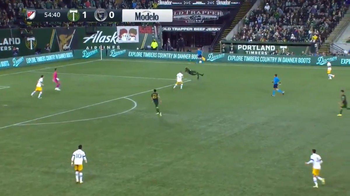 Dairon Asprilla'dan nefis röveşata