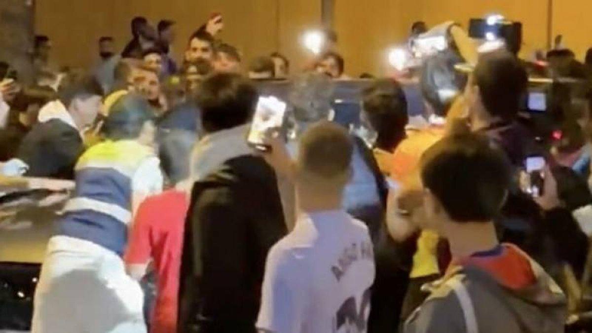 Barcelona Ronald Koeman ile yollarını ayırdı