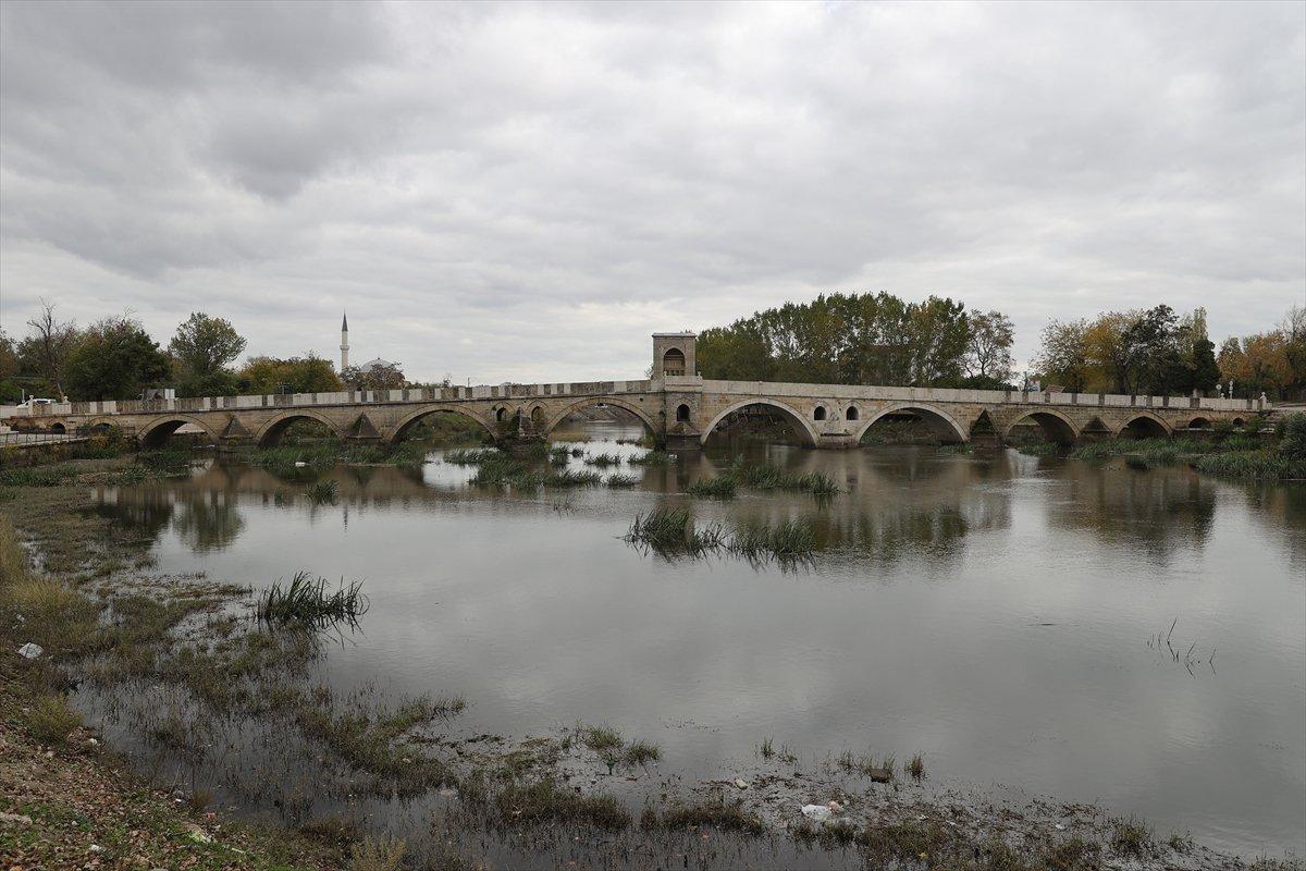Edirne'deki Tunca Nehri çöplüğe döndü