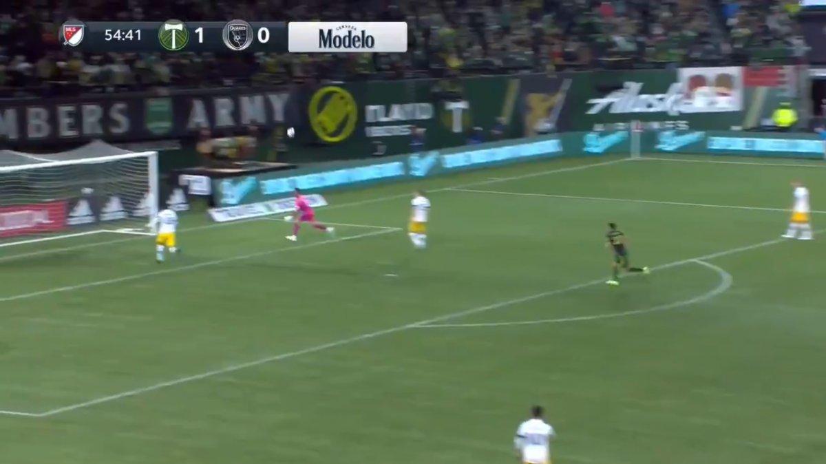 Dairon Asprilla'dan nefis röveşata