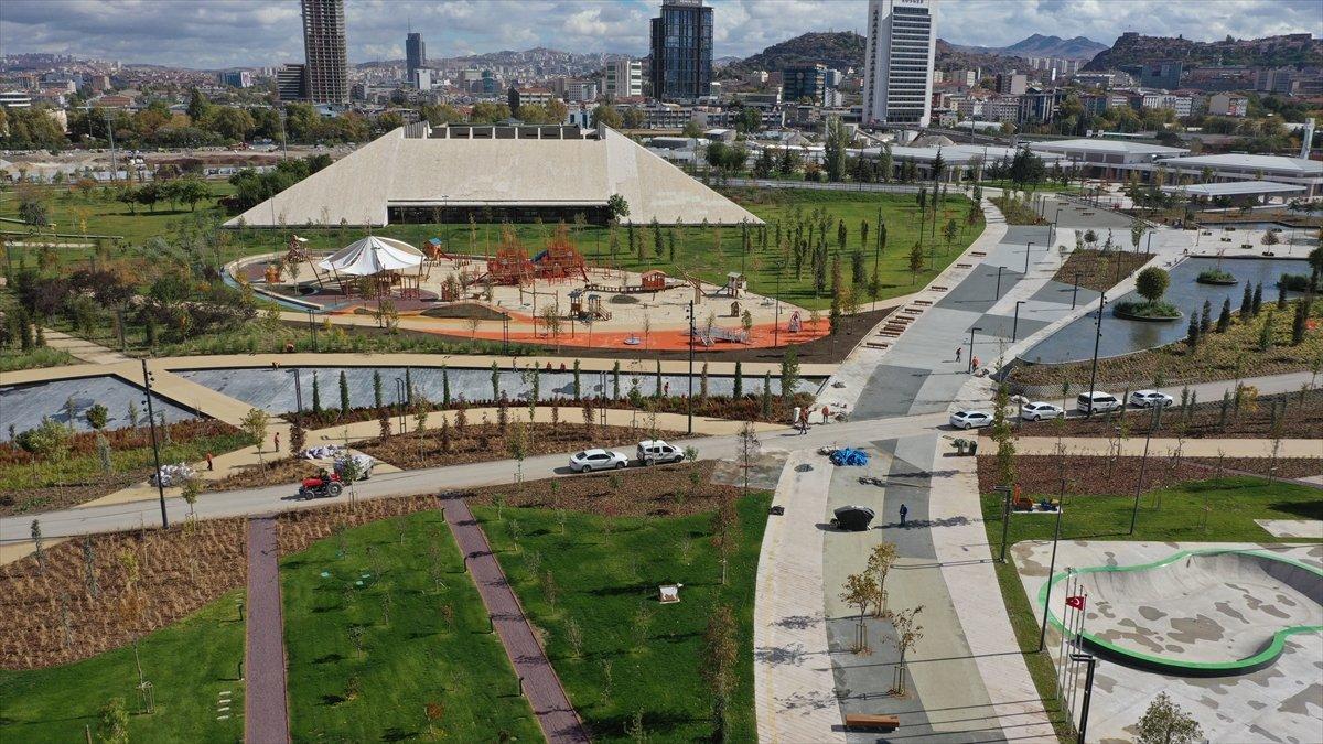 Ankara AKM Millet Bahçesi açıldı