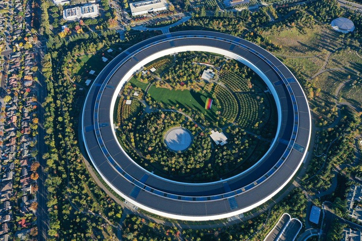 Apple ve Amazon beklenen satışın altında kaldı