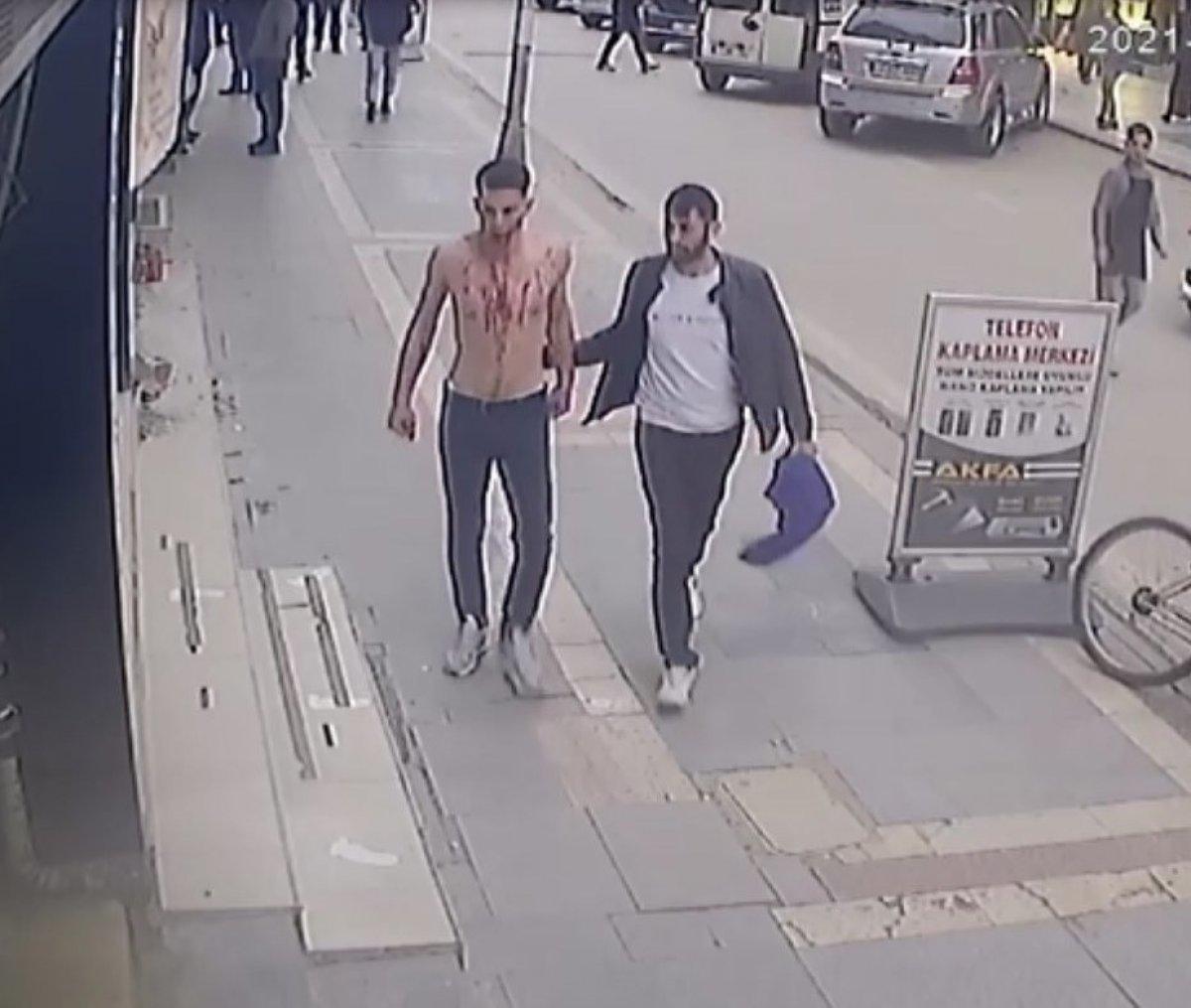 Kocaeli'de sokakta satırlı kavga