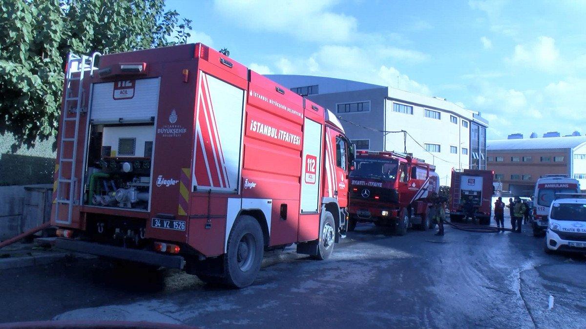 Esenyurt'ta fabrikada yangın 1 işçi hayatını kaybetti