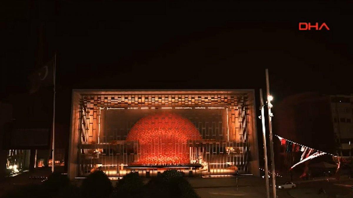 Atatürk Kültür Merkezi açılışında görsel şölen