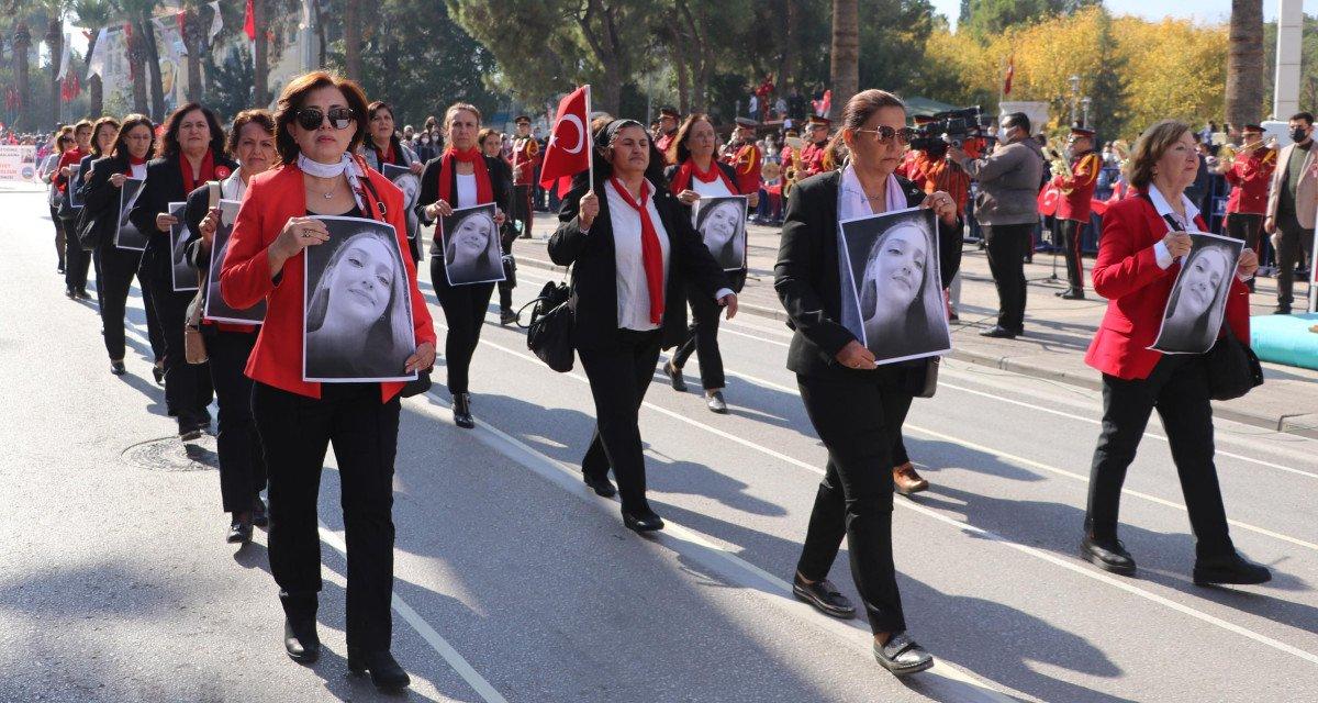 Denizli'de 29 Ekim için geçit töreni düzenlendi: Öldürülen Şebnem unutulmadı