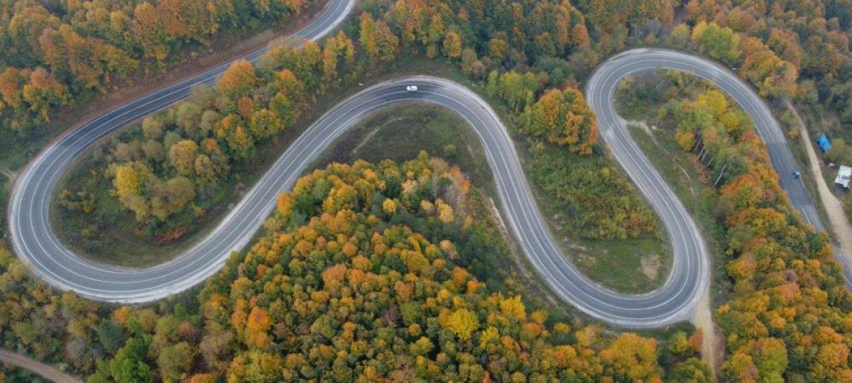 İnegöl-Domaniç yolunda sonbahar güzelliği