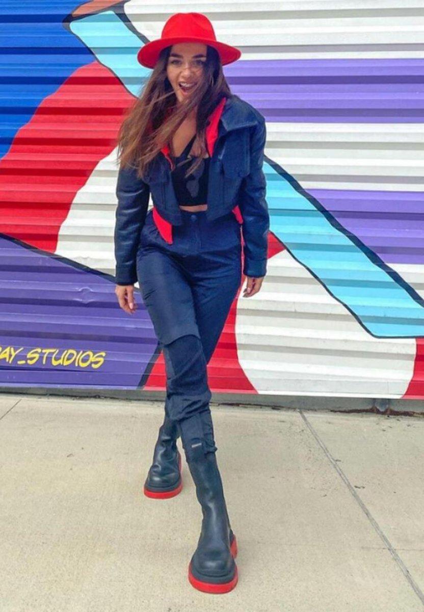 Boşanma iddialarıyla gündeme gelen Bensu Soral tatile çıktı