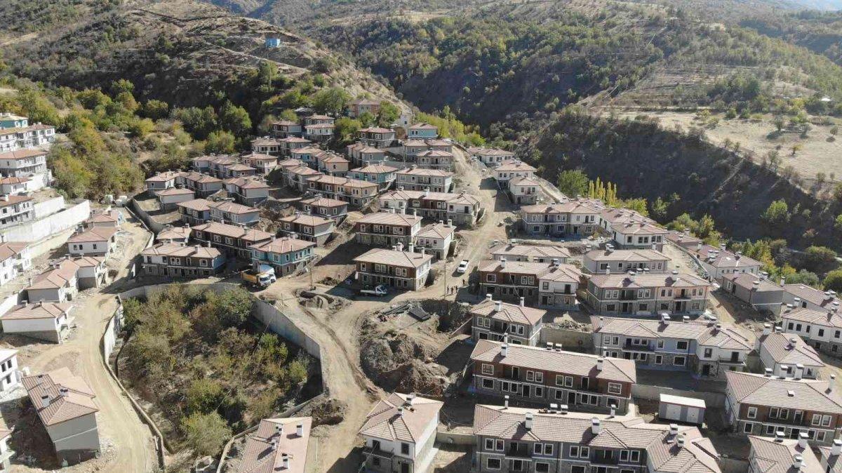 İzmir'de afetzedelere 63 milyon lira yardım yapıldı