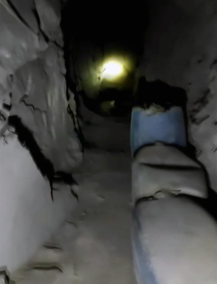 Avaşin'de 4 terörist silahlarını bırakarak teslim oldu