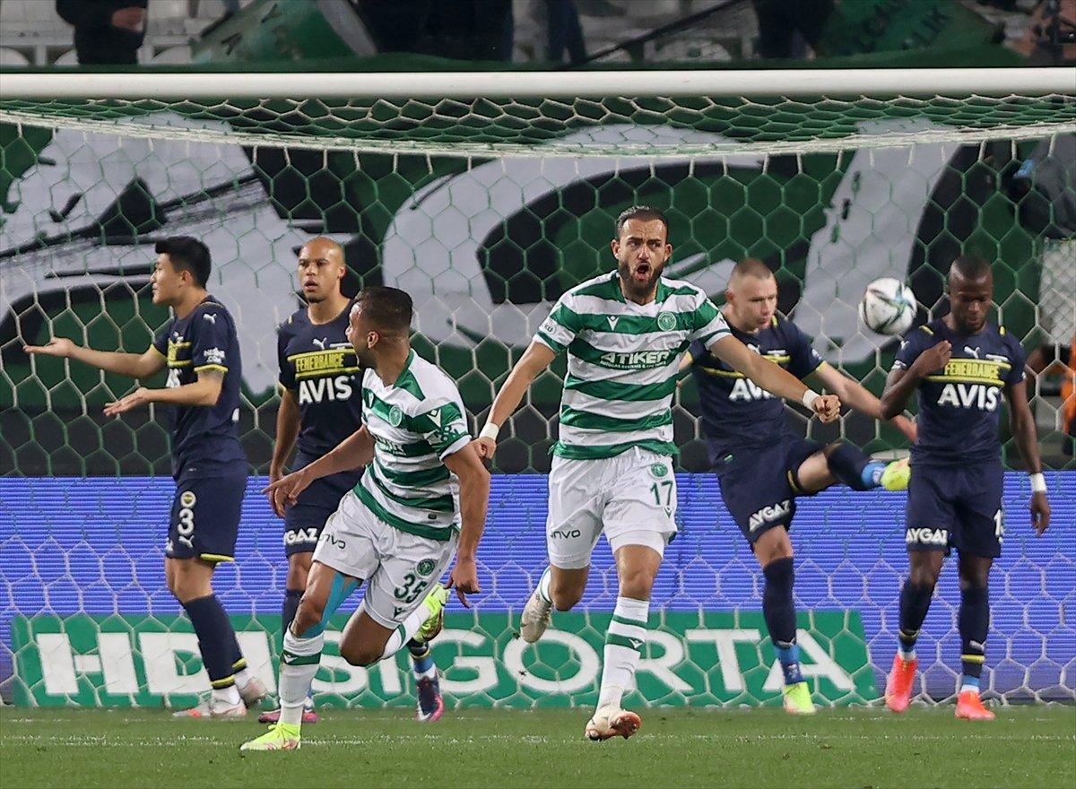 Konyaspor-Fenerbahçe maçında İzmir Marşı