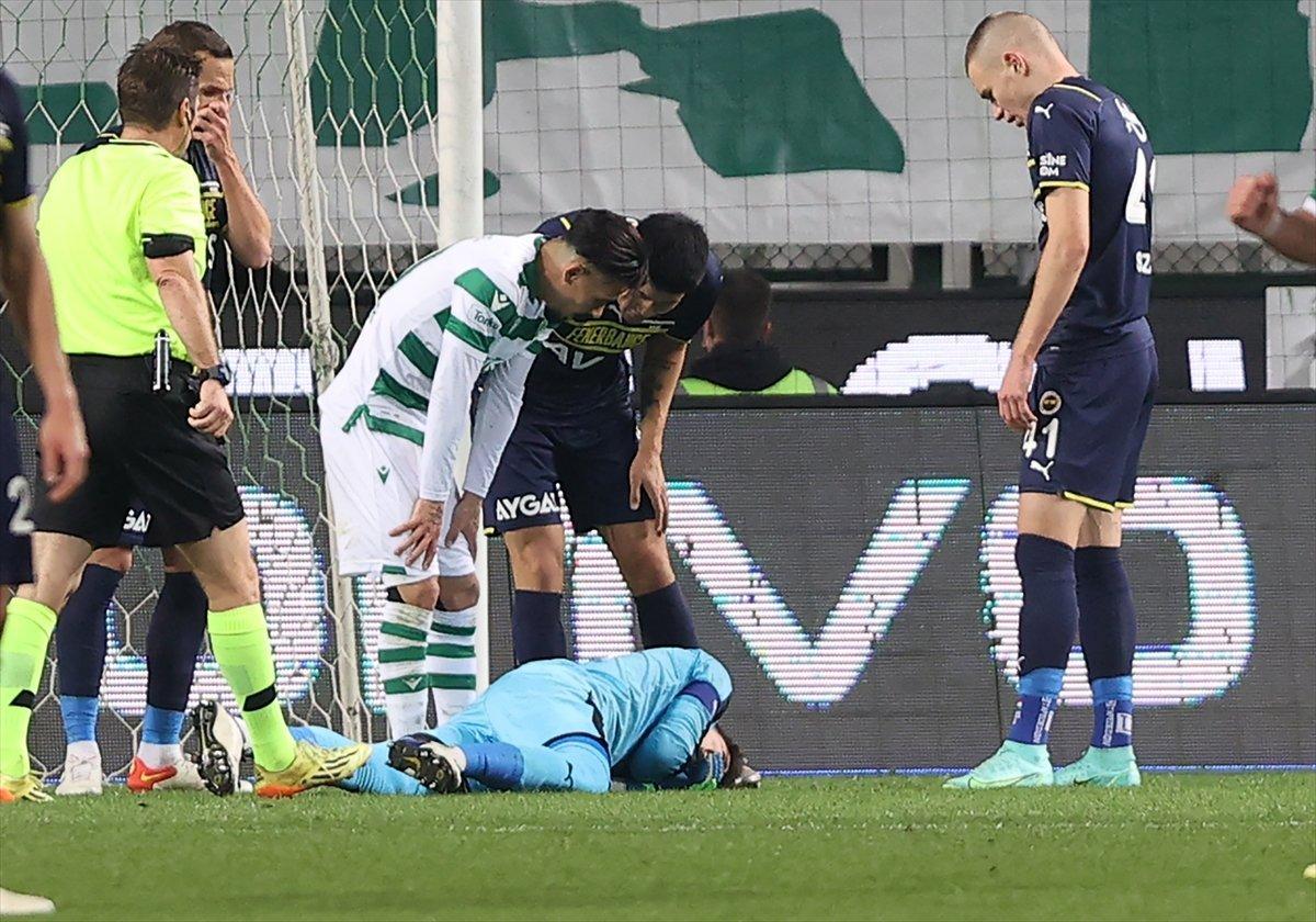 Altay Bayındır'dan kötü haber geldi