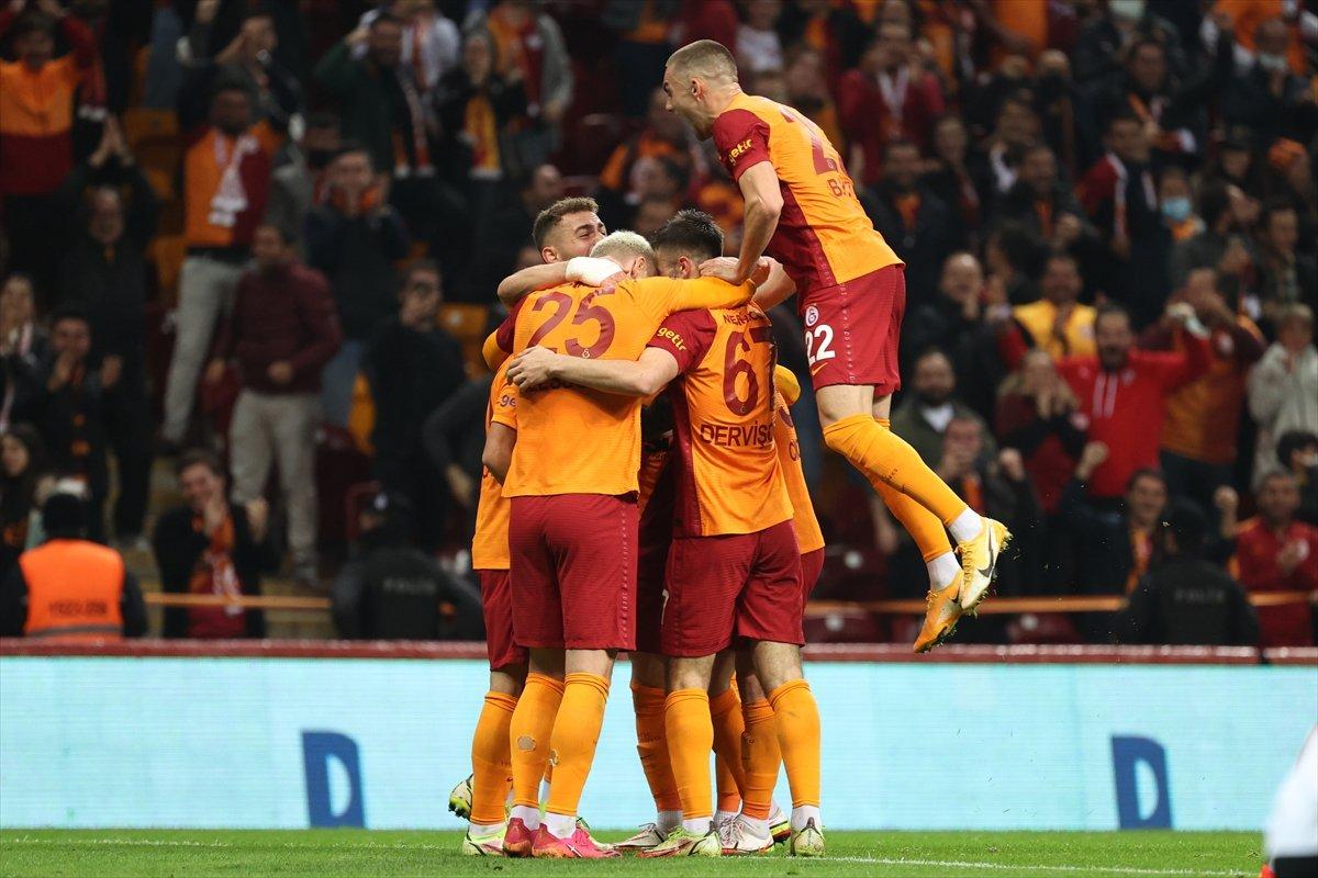 Galatasaray evinde Gaziantep FK'yı rahat geçti
