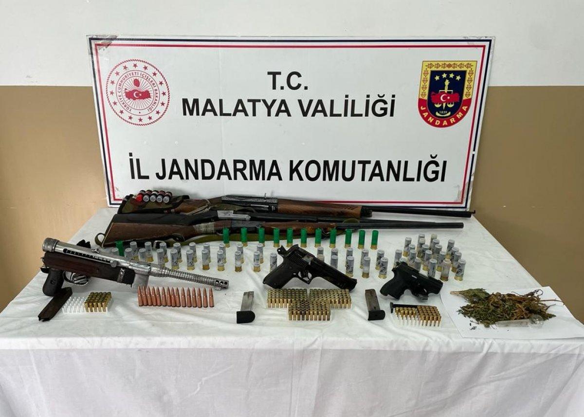 Malatya’da silah ve mühimmat operasyonu