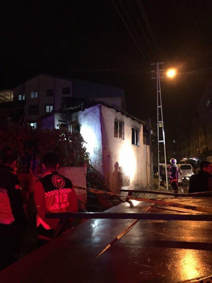 Ankara'da bir gecekonduda yangın çıktı, bir kişi hayatını kaybetti