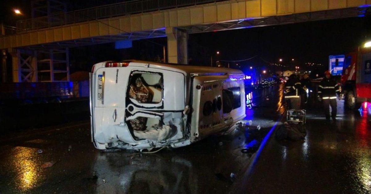 İzmit’te minibüse tanker çarptı: 1 ölü