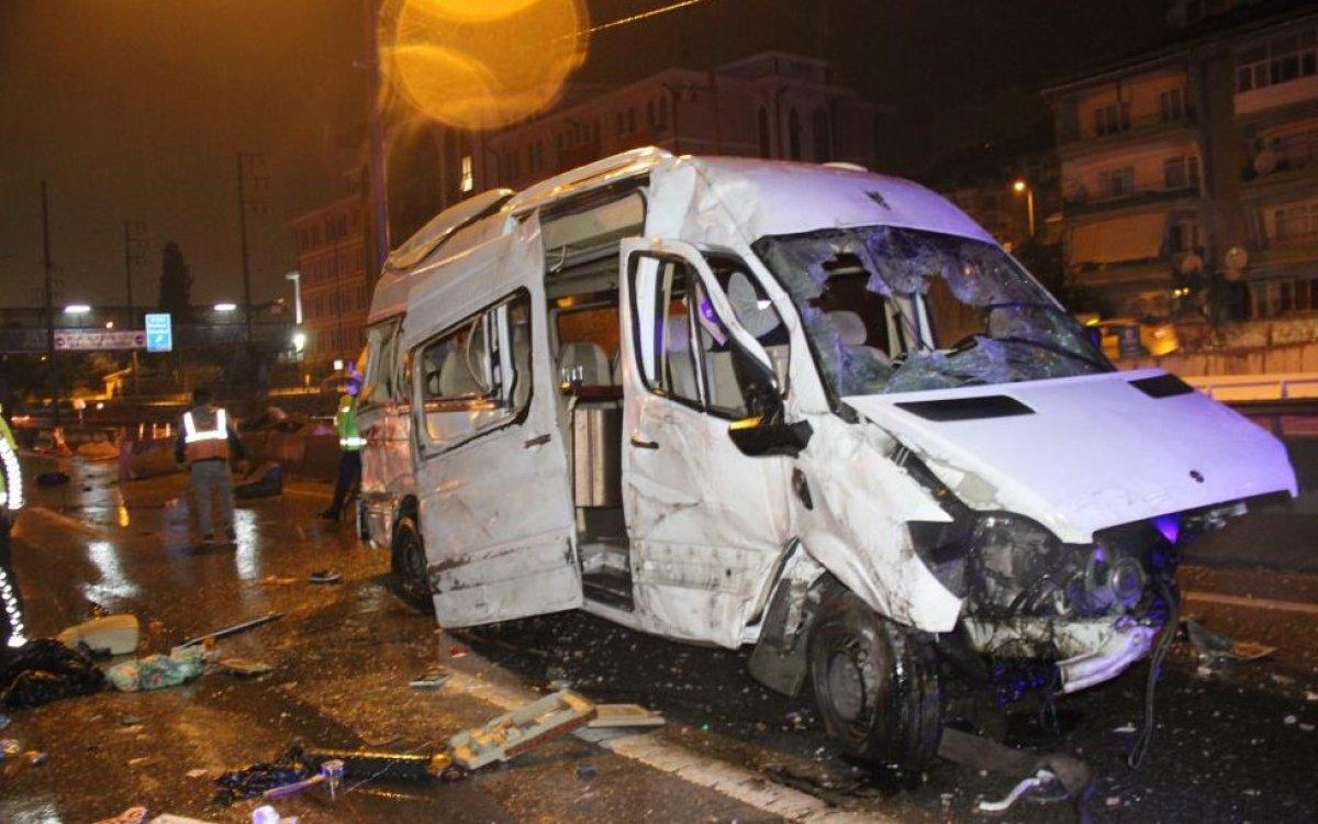 İzmit’te minibüse tanker çarptı: 1 ölü