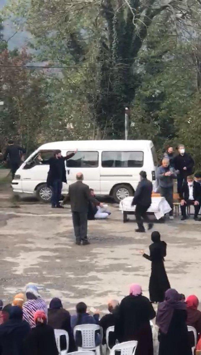 Trabzon'da düğün davetlisi, maganda kurşunuyla yaralandı