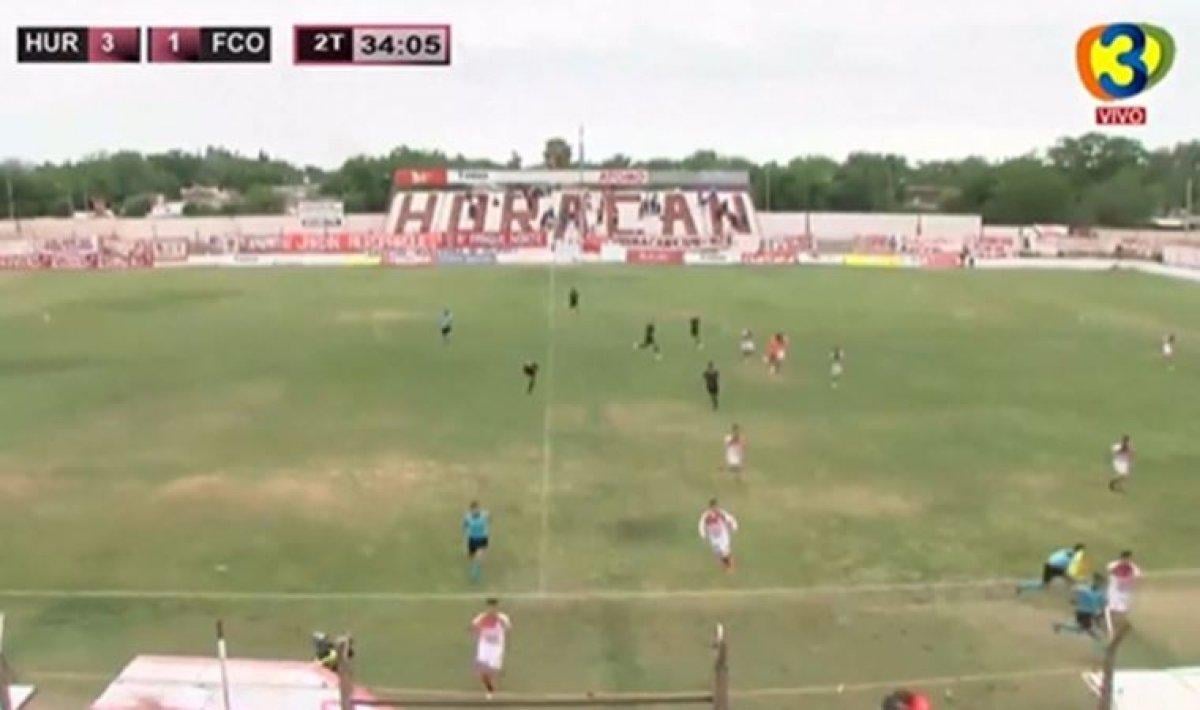 Arjantin 3.lig maçında teknik direktör vuruldu