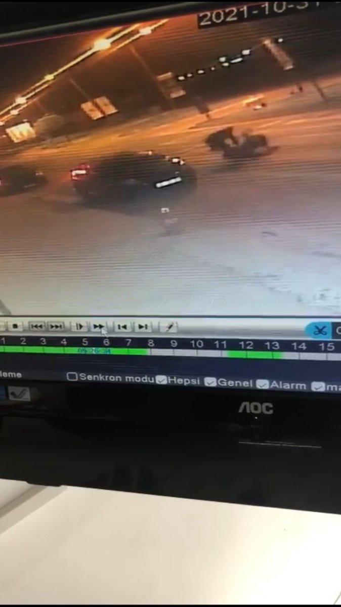 Tekirdağ'da kıskandığı eşini sokak ortasında bıçakladı