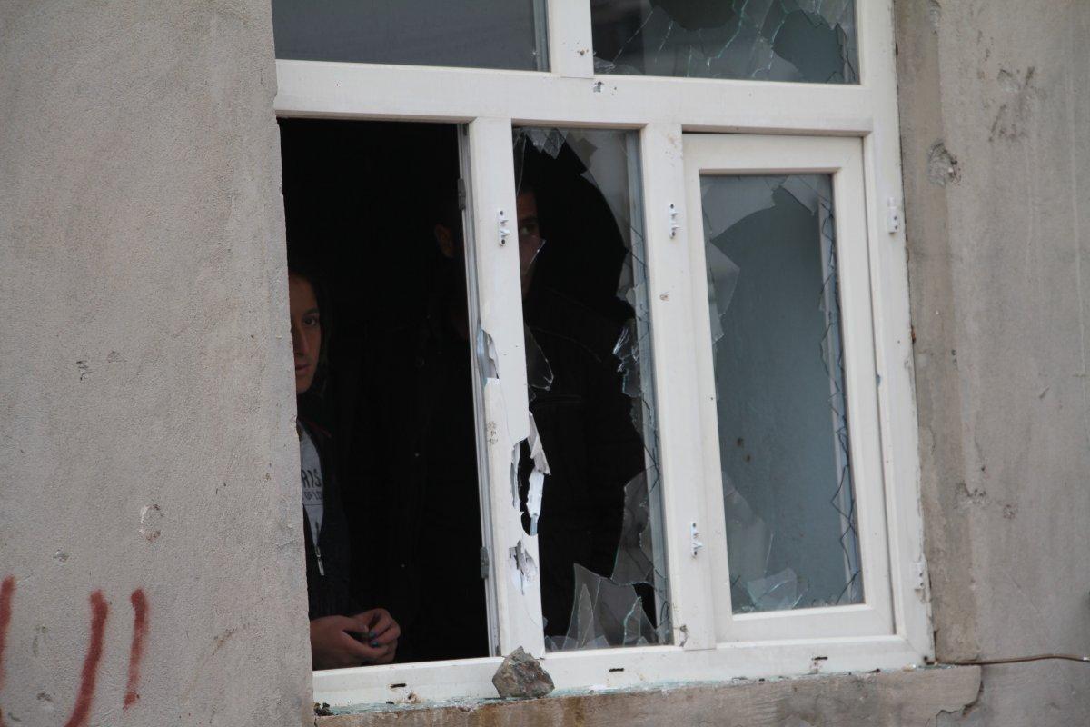 Elazığ’da iki aile arasında silahlı, kılıçlı kavga