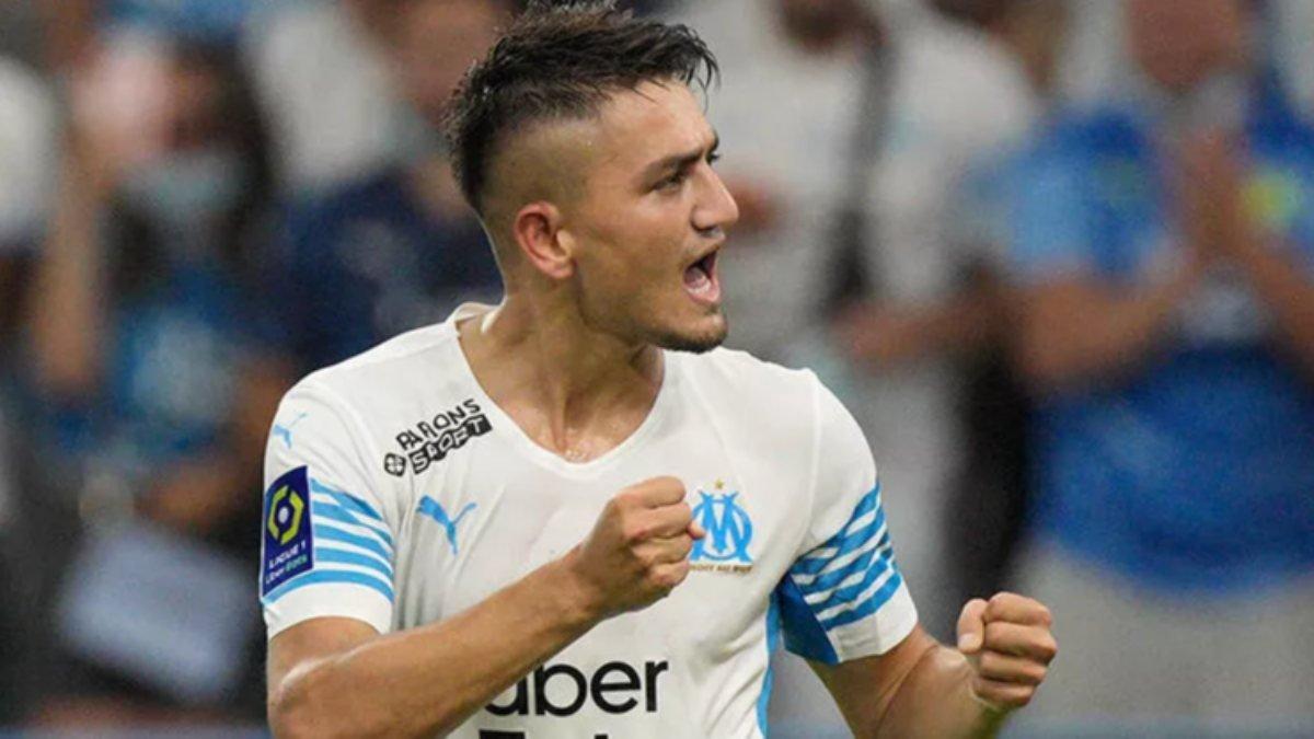 Cengiz Ünder'den Beşiktaş taraftarına övgü