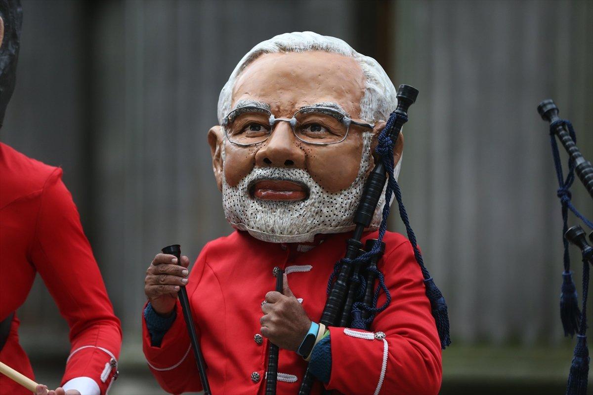 Glasgow'da maskeli iklim protestosu