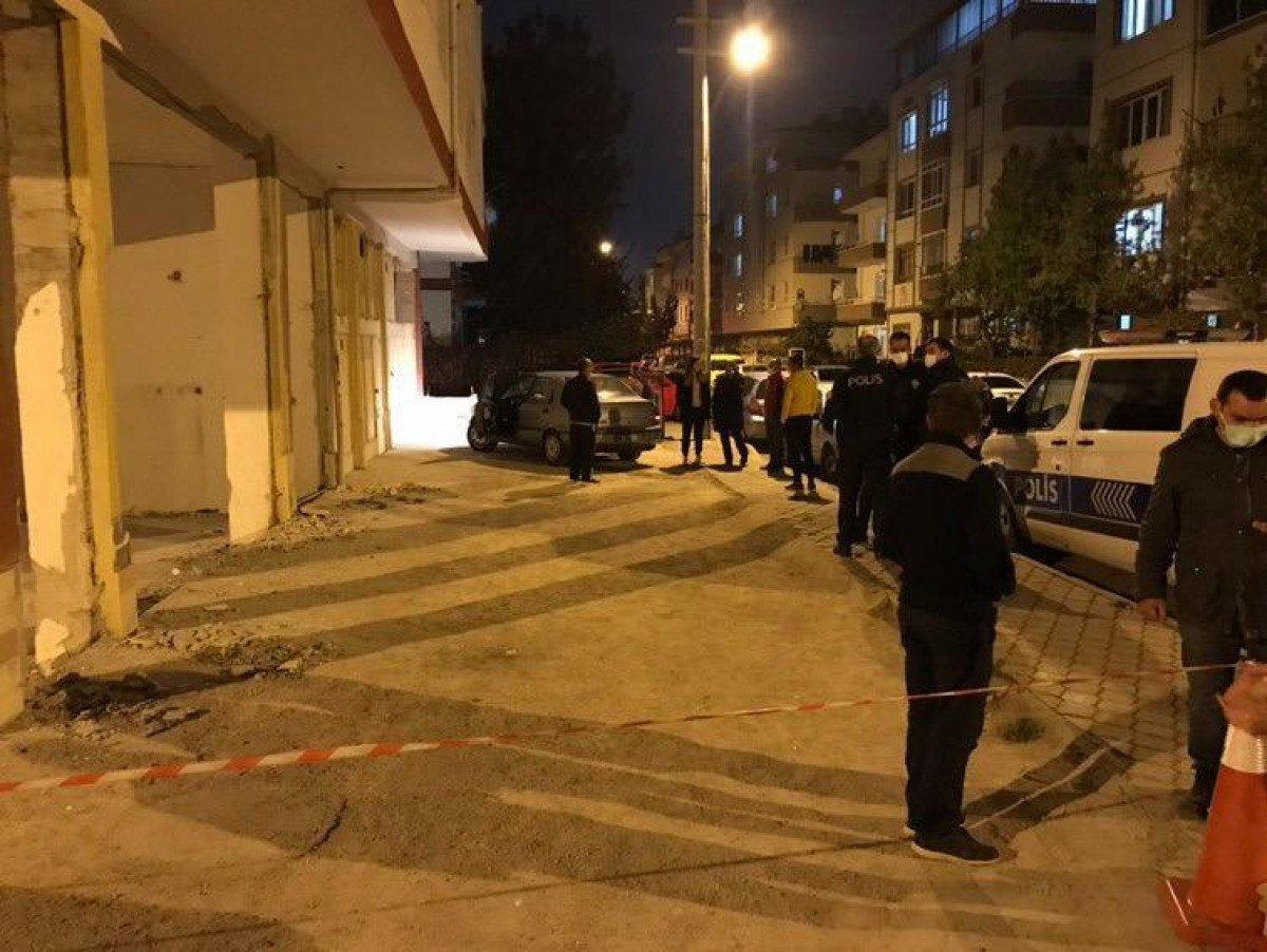 Ankara'da kolonları çatlayan apartman tahliye edildi