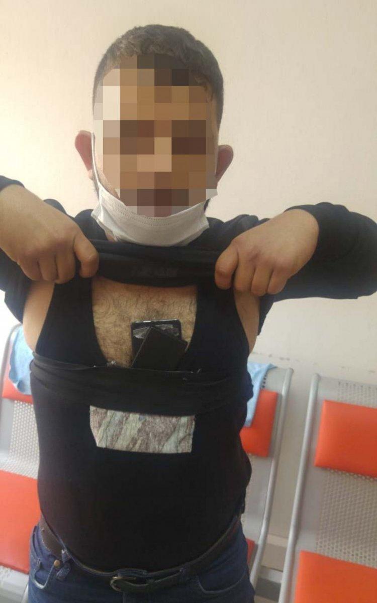 Osmaniye’de 2 kişi, ehliyet sınavında kopya düzeneği ile yakalandı