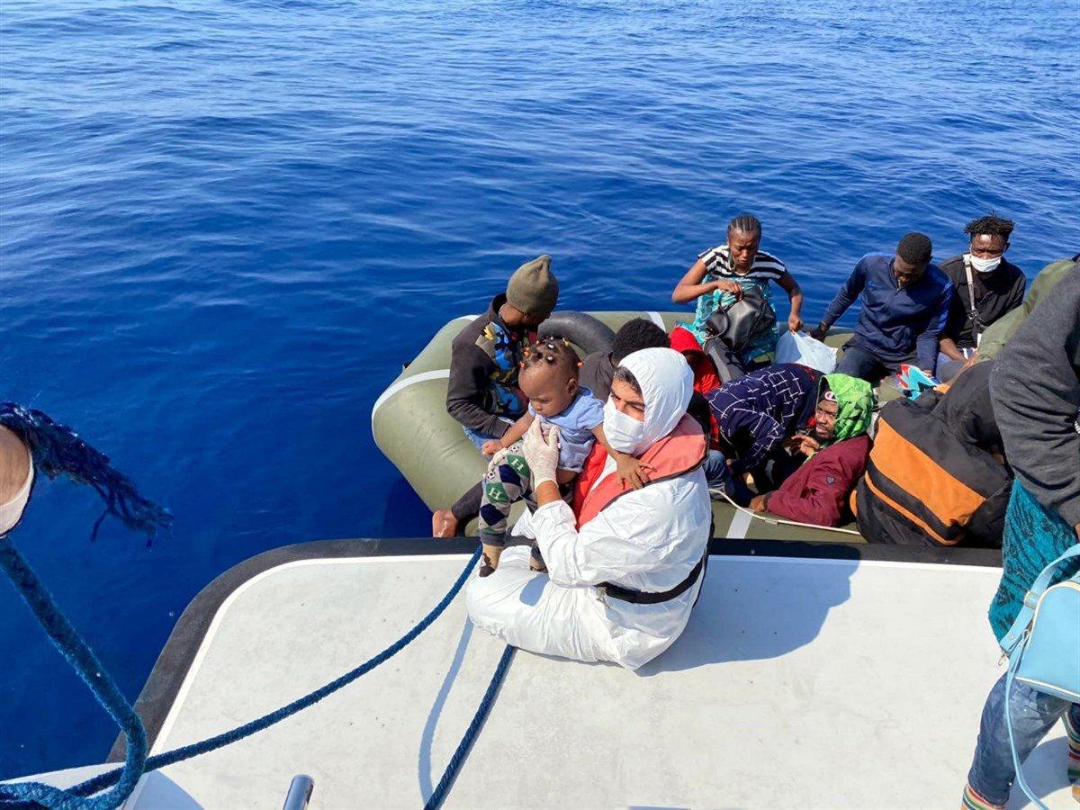 Ege Denizi'nde 10 ayda 17 bin 587 kaçak göçmen yakalandı