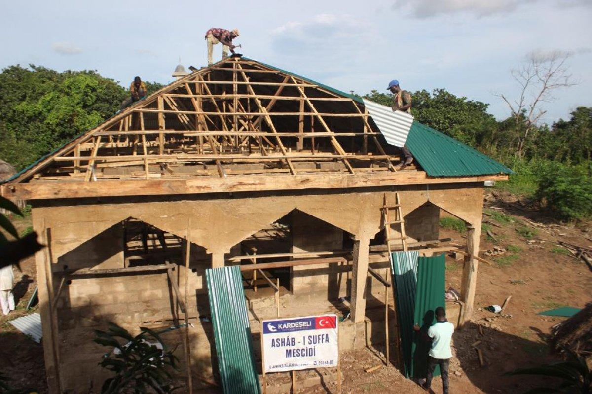 Kardeş Eli Afrika’da mescid açılışlarına bir yenisini daha ekledi