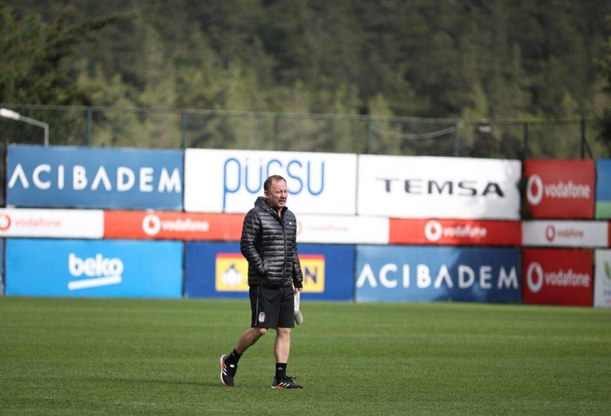 Sergen Yalçın'dan Sporting maçı öncesi toplantı