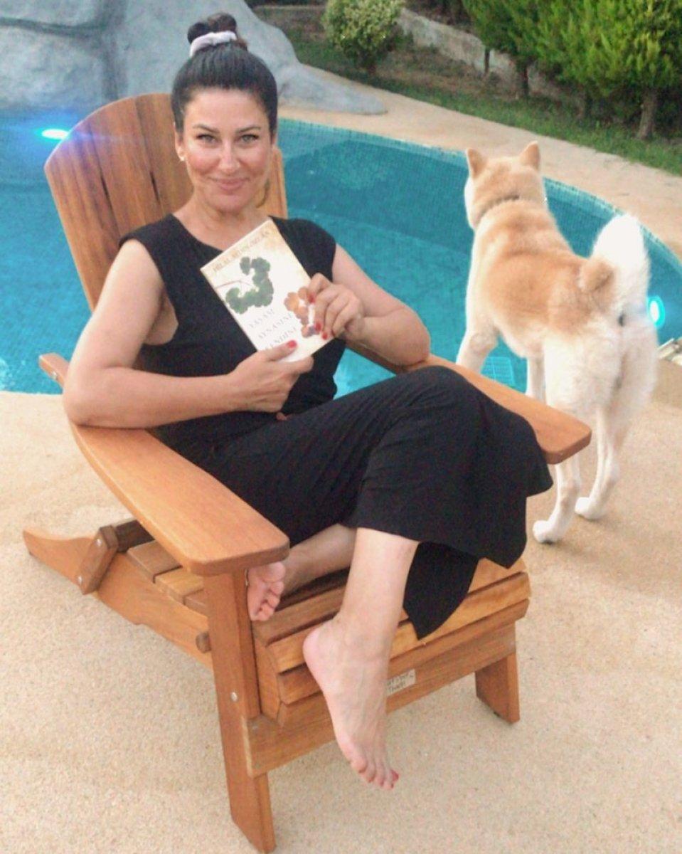 Oyuncu İclal Aydın, sokak köpeklerinin saldırısına uğradı