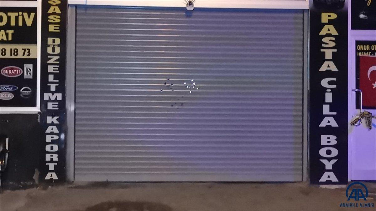 Gebze'de bir iş yerini pompalı tüfekle taradılar