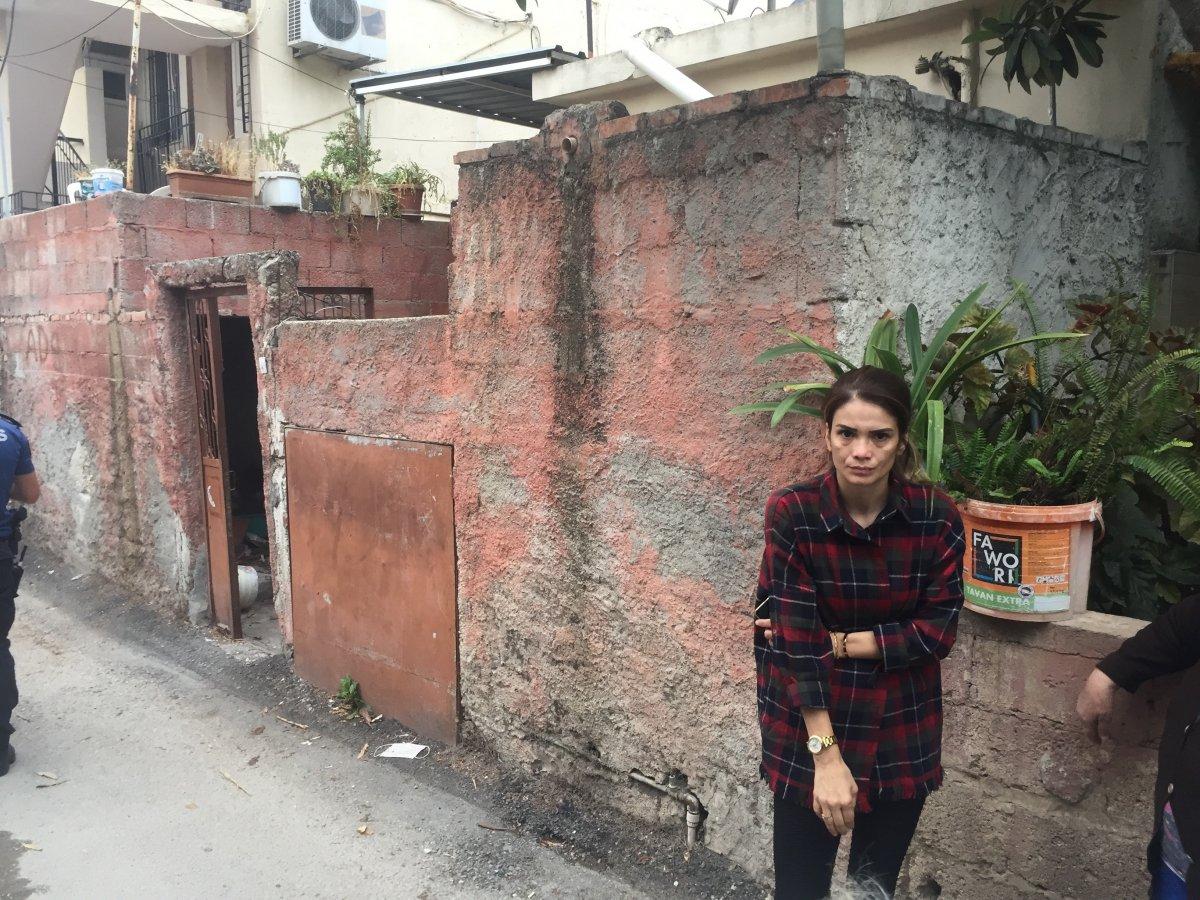 Adana’da yalnız yaşayan adamın öldüğü, koku sokağa taşınca fark edildi