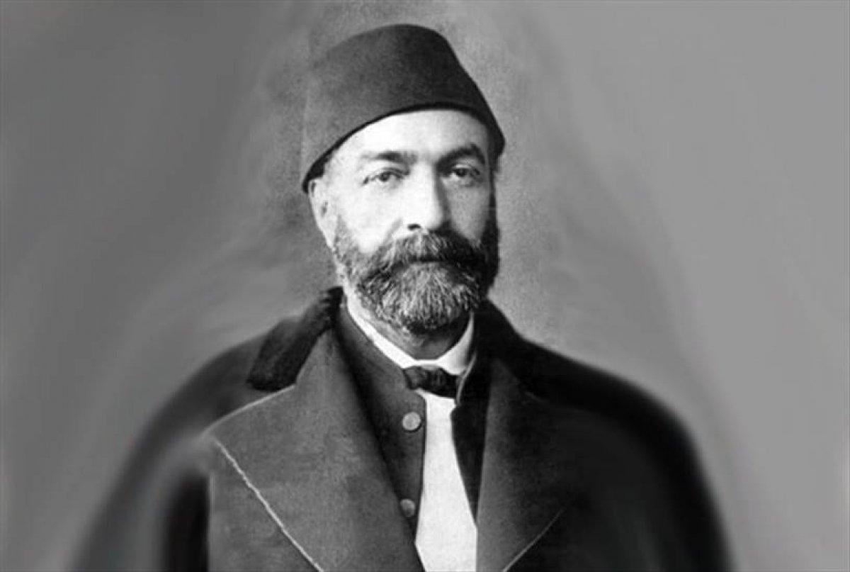 Osmanlı aydını Ziya Paşa'nın bentlerinden seçmeler