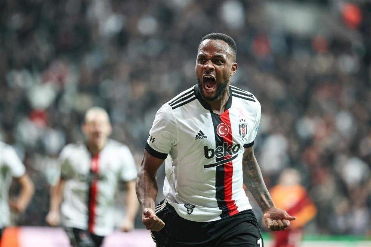 Larin'in menajeri İstanbul'a geliyor