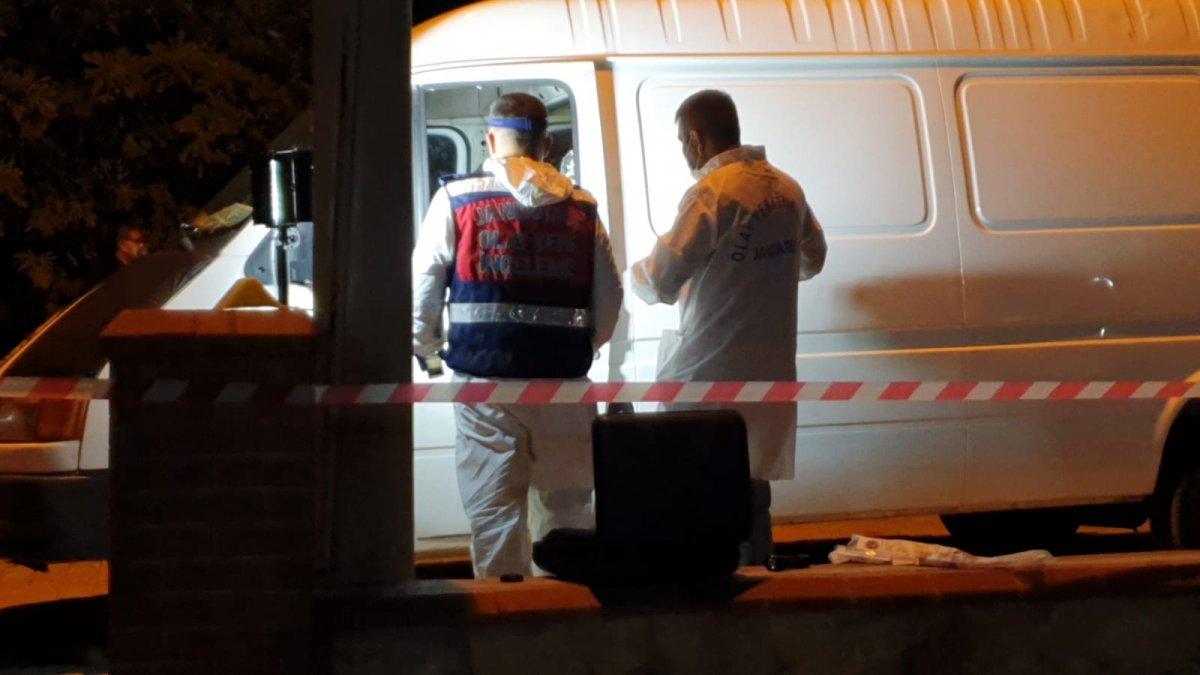 Aydın'da boşanma aşamasındaki eşini ve kızını öldürdü