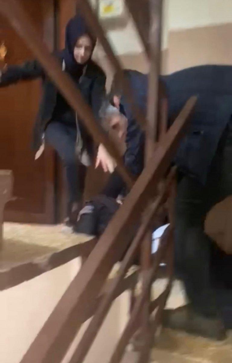 Maltepe'de, yaşlı kadını dolandırmaya giderken polise yakalandı