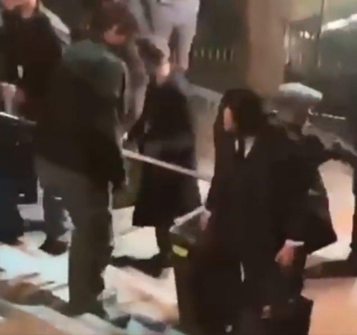 Keanu Reeves, prodüksiyon ekibine yardım etti