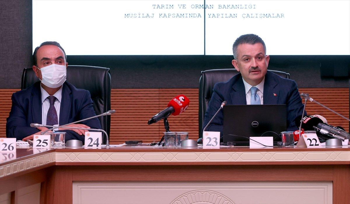 Bekir Pakdemirli: Bu sezon 'ben zarar ettim' diyen çiftçimiz yok