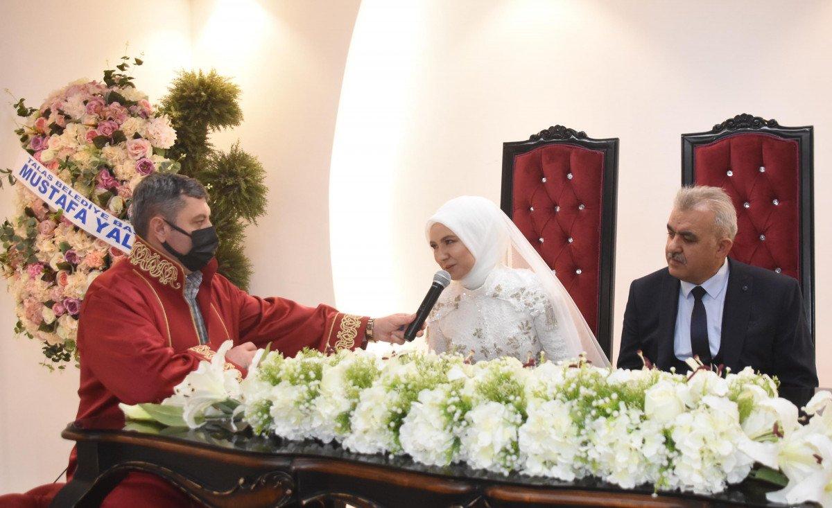 Kayseri’de 35 yıllık aşk mutlu sonla bitti