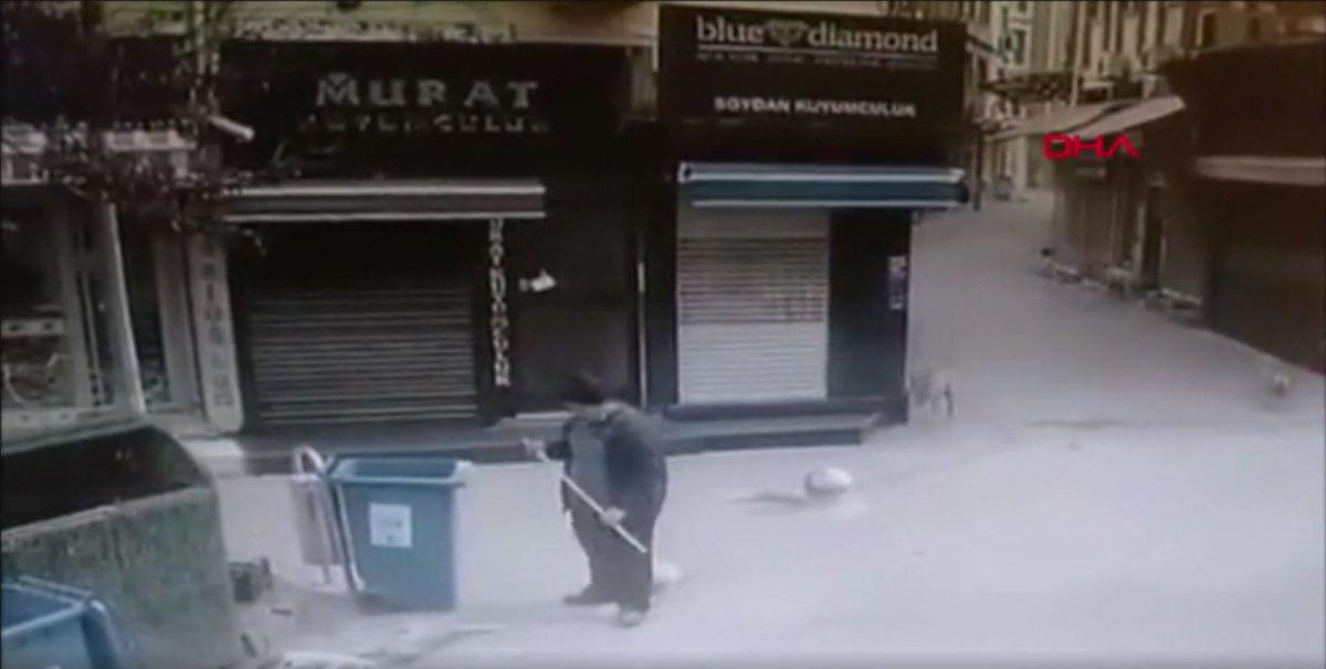 Balıkesir’de, sokak hayvanlarına işkence eden şahıs durdurulamıyor