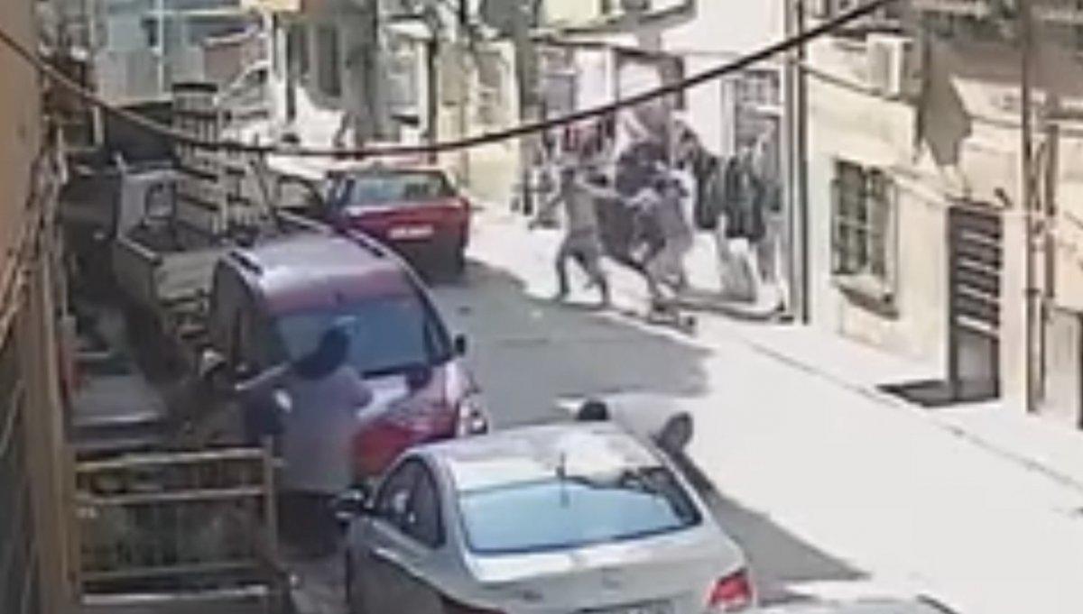 Kağıthane’de, husumetlilerini pompalı tüfekle vurdu