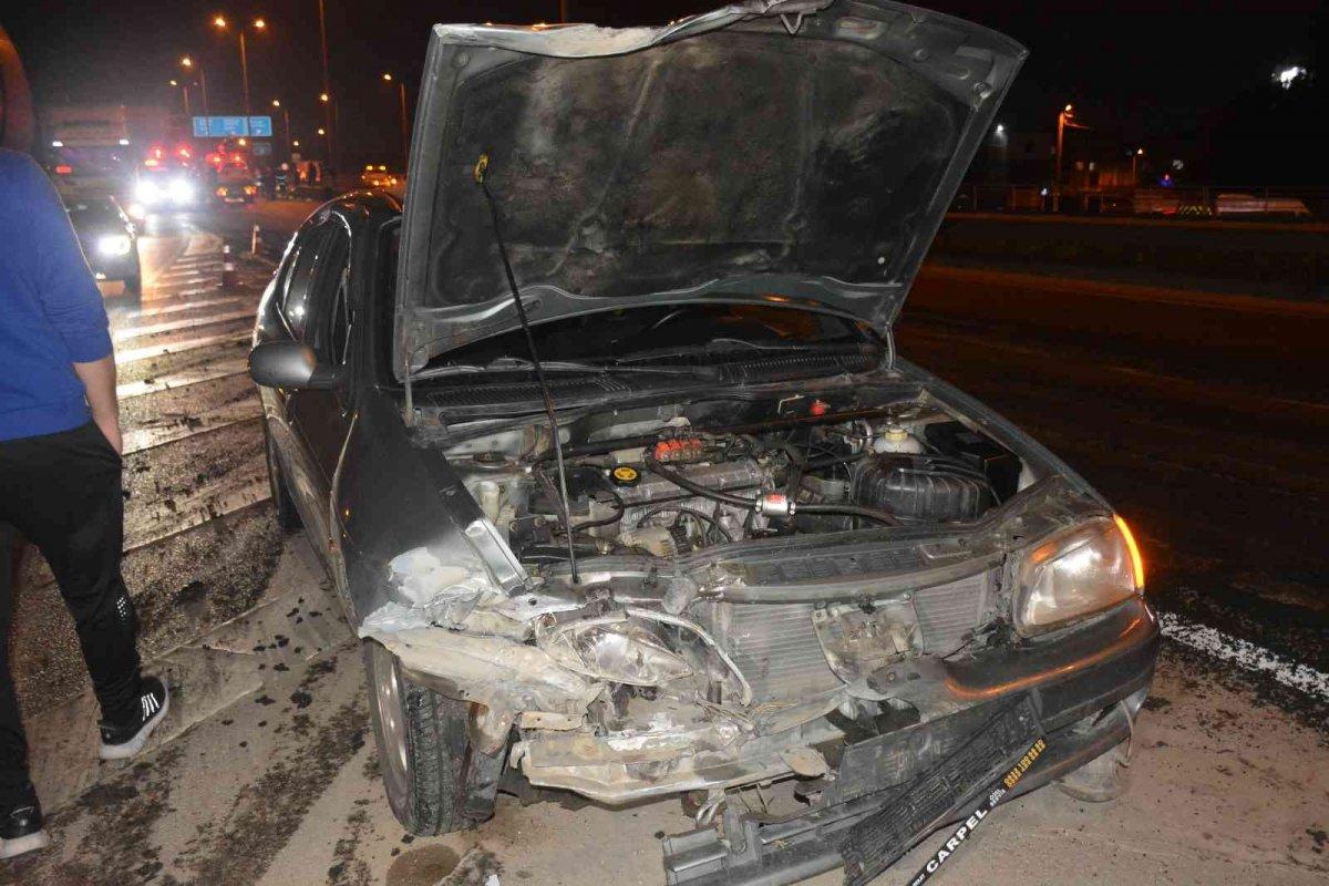 İzmit'te yola dökülen gübre nedeniyle 8 araç birbirine girdi: 2 yaralı