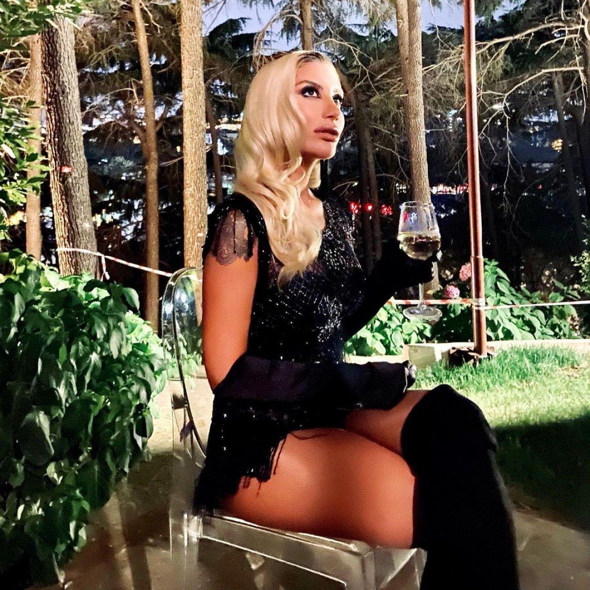 İrem Derici'den takipçisine küfürlü yanıt