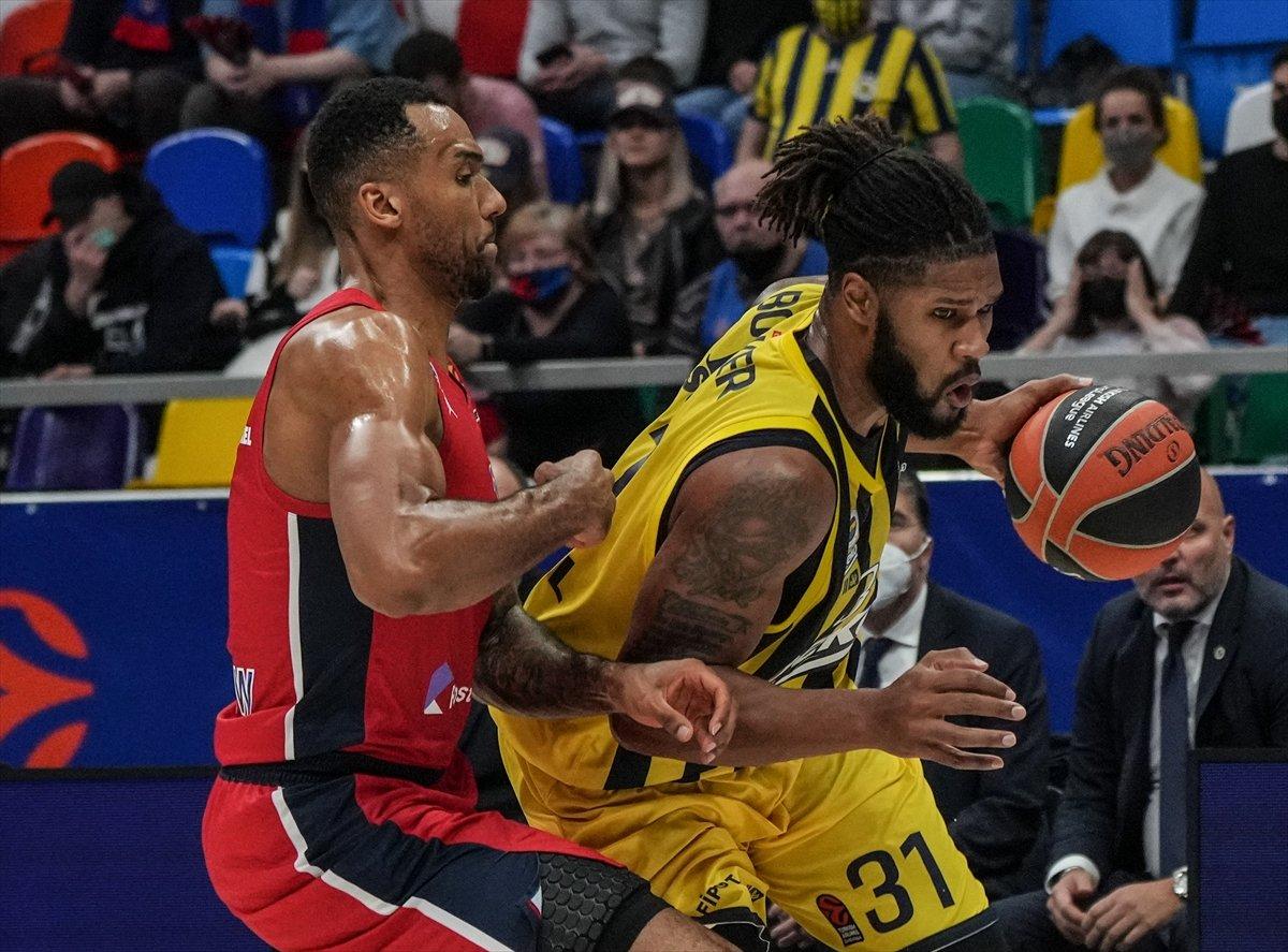 Fenerbahçe deplasmanda CSKA Moskova'yı 82-91 yendi