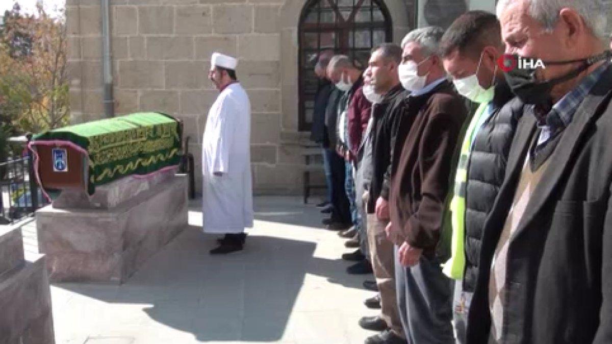 Ankara'da 14 yaşında kaybolan Memduh'un kalıntıları toprağa verildi